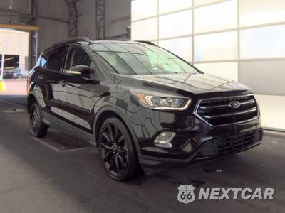 2017 Ford Escape Titanium - zdjęcie 3 z 31 - miniatura
