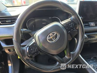 2024 Toyota RAV4 LE - zdjęcie 10 z 35 - miniatura