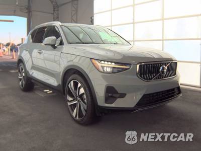 2024 Volvo XC40 B5 Plus Bright Theme - zdjęcie 3 z 34 - miniatura