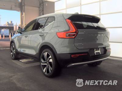2024 Volvo XC40 B5 Plus Bright Theme - zdjęcie 6 z 34 - miniatura