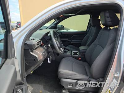 2024 Toyota Tacoma SR5 Crew Cab Medium Bed - zdjęcie 7 z 35 - miniatura