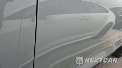 2024 Volvo XC40 B5 Plus Bright Theme - zdjęcie 20 z 34 - miniatura