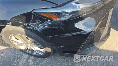 2025 Toyota Camry SE - zdjęcie 31 z 32 - miniatura