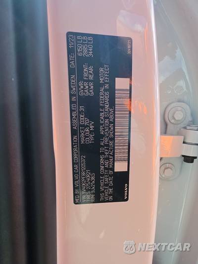 2024 Volvo XC90 B6 Plus Bright Theme 7-Passenger - zdjęcie 15 z 23 - miniatura