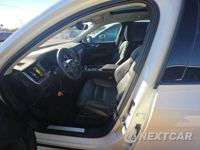 2024 Volvo XC60 B5 Plus Dark Theme - zdjęcie 7 z 29 - miniatura