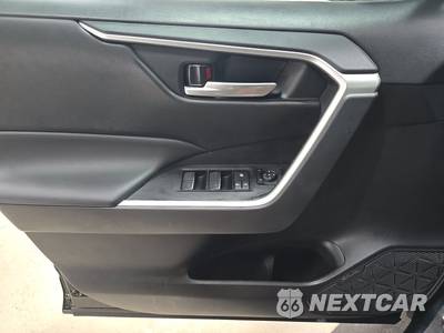 2023 Toyota RAV4 XLE - zdjęcie 9 z 18 - miniatura