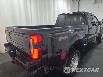 2026 Ford Super Duty F-450 Platinum Crew Cab Long Bed DRW - zdjęcie 4 z 19 - miniatura