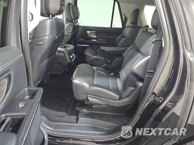 2026 Ford Expedition MAX Platinum - zdjęcie 13 z 19 - miniatura