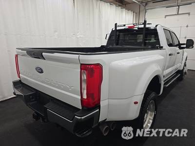 2023 Ford Super Duty F-450 XLT Crew Cab Long Bed DRW - zdjęcie 4 z 23 - miniatura