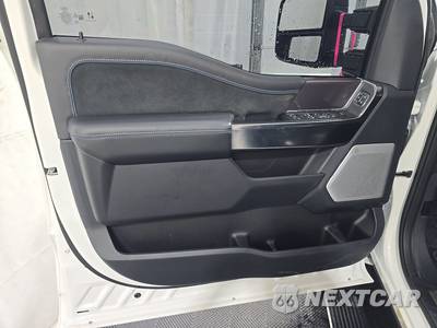 2026 Ford Super Duty F-450 Platinum Crew Cab Long Bed DRW - zdjęcie 9 z 18 - miniatura