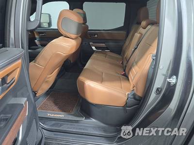 2022 Toyota Tundra Platinum Crew Cab Short Bed - zdjęcie 13 z 25 - miniatura