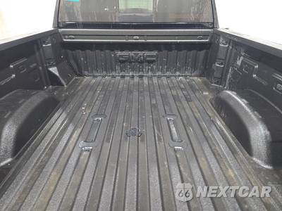 2026 GMC Sierra 2500HD AT4 Crew Cab Medium Bed - zdjęcie 16 z 17 - miniatura