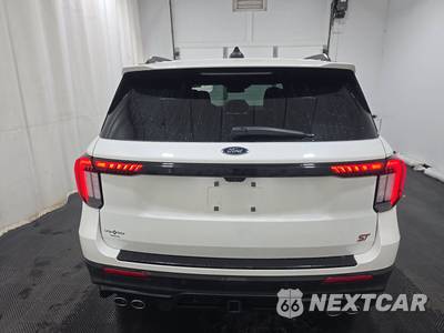2026 Ford Explorer ST - zdjęcie 5 z 17 - miniatura