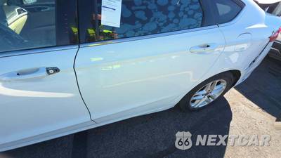 2013 Ford Fusion SE - zdjęcie 32 z 42 - miniatura