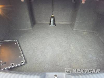 2013 Volkswagen Beetle Convertible 2.5L - zdjęcie 16 z 29 - miniatura