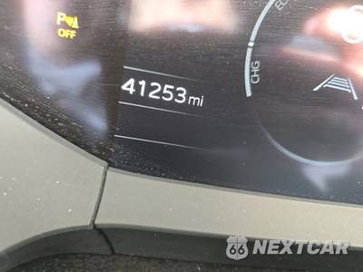 2023 Toyota Prius LE - zdjęcie 12 z 61 - miniatura