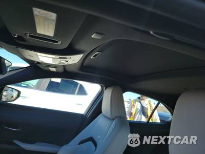 2021 Lexus UX 250h - zdjęcie 18 z 25 - miniatura