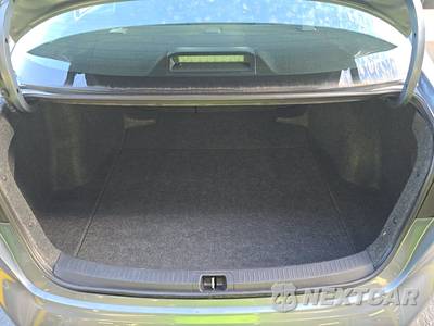 2026 Toyota Corolla LE Sedan - zdjęcie 16 z 22 - miniatura