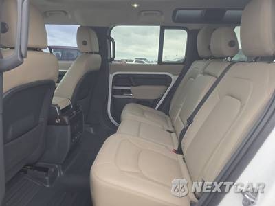 2023 Land Rover Defender 110 SE - zdjęcie 13 z 22 - miniatura