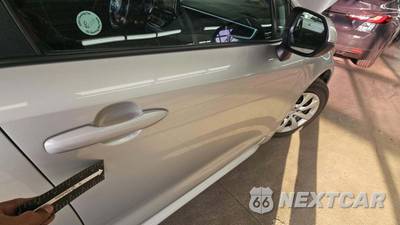 2025 Toyota Corolla LE Sedan - zdjęcie 31 z 33 - miniatura