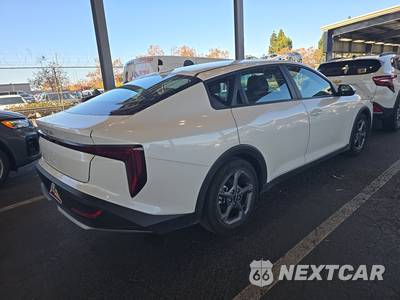 2025 Kia K4 LXS - zdjęcie 4 z 23 - miniatura