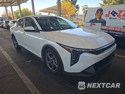 2025 Kia K4 LXS - zdjęcie 3 z 23 - miniatura