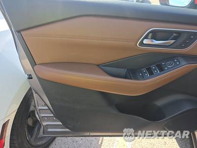 2026 Nissan Rogue Platinum - zdjęcie 9 z 30 - miniatura