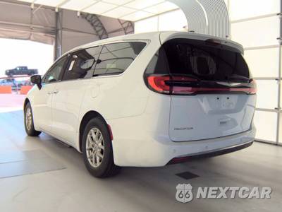 2023 Chrysler Pacifica Touring L 121.6" WB - zdjęcie 6 z 28 - miniatura