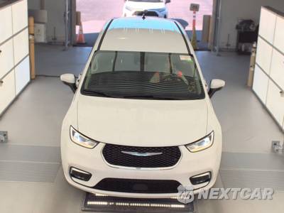 2023 Chrysler Pacifica Touring L 121.6" WB - zdjęcie 2 z 28 - miniatura
