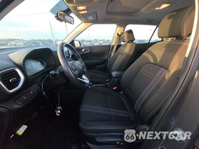 2025 Hyundai Venue SEL - zdjęcie 7 z 21 - miniatura