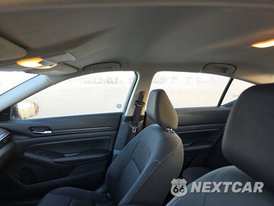2025 Nissan Altima SV - zdjęcie 17 z 26 - miniatura