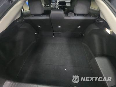 2025 Toyota Prius LE - zdjęcie 16 z 22 - miniatura