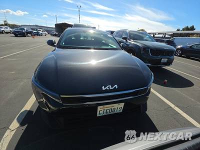 2025 Kia K4 LXS - zdjęcie 2 z 30 - miniatura