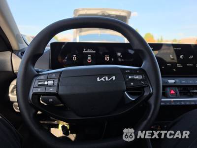 2025 Kia K4 LXS - zdjęcie 10 z 30 - miniatura