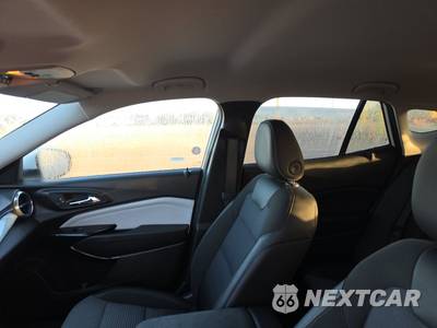 2025 Chevrolet Trax LT - zdjęcie 17 z 23 - miniatura