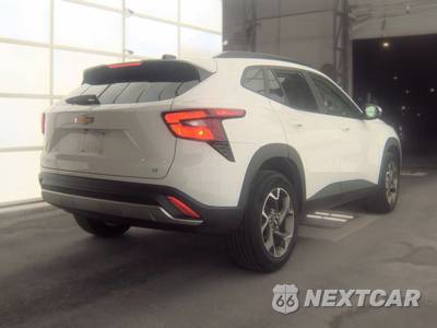 2025 Chevrolet Trax LT - zdjęcie 4 z 23 - miniatura