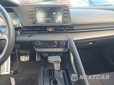 2026 Hyundai Elantra SEL Sport - zdjęcie 11 z 25 - miniatura