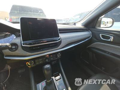2025 Jeep Compass Latitude - zdjęcie 11 z 23 - miniatura