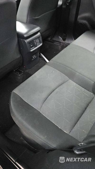 2025 Toyota RAV4 Hybrid XLE - zdjęcie 28 z 32 - miniatura