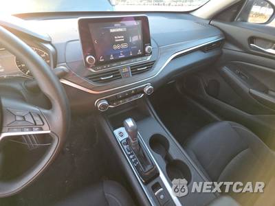 2025 Nissan Altima SV - zdjęcie 11 z 30 - miniatura