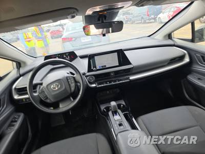 2025 Toyota Prius LE - zdjęcie 11 z 22 - miniatura