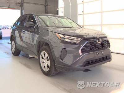 2025 Toyota RAV4 LE - zdjęcie 3 z 32 - miniatura