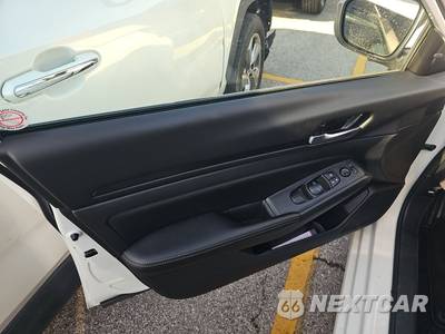 2025 Nissan Altima SV - zdjęcie 9 z 23 - miniatura