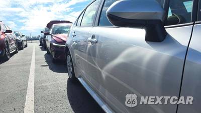 2025 Toyota Corolla Hybrid LE Sedan - zdjęcie 24 z 31 - miniatura