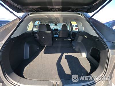 2025 Toyota RAV4 LE - zdjęcie 16 z 31 - miniatura