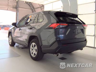 2025 Toyota RAV4 LE - zdjęcie 6 z 31 - miniatura