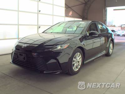 2025 Toyota Camry LE - zdjęcie 1 z 34 - miniatura