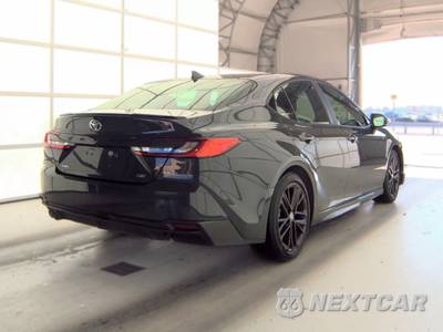 2026 Toyota Camry SE - zdjęcie 4 z 29 - miniatura