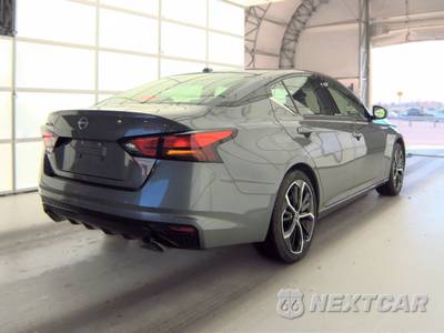 2025 Nissan Altima SR - zdjęcie 4 z 25 - miniatura