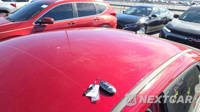 2026 Hyundai Elantra Hybrid Blue - zdjęcie 17 z 24 - miniatura